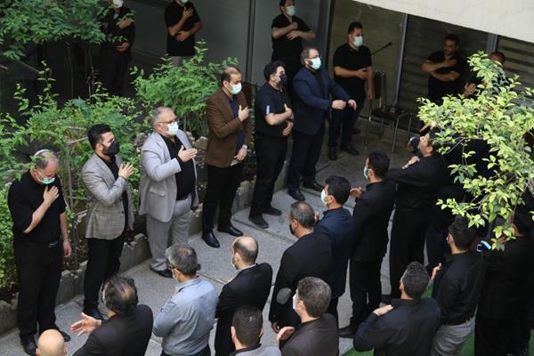 برگزاری مراسم عزاداری و مرثیه خوانی حضرت ابا عبدالله (ع) در دفتر مرکزی شرکت نفت پاسارگاد