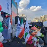 حضور نفت پاسارگاد در مسیر راهپیمایی ۲۲ بهمن