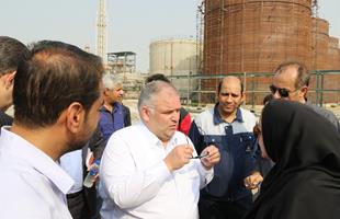 گزارش تصویری بازدید مدیرعامل نفت پاسارگاد از آخرین وضعیت پروژه مخازن آبادان 